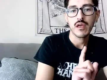 Chaturbate Live Sex Cam of seitans_curse666