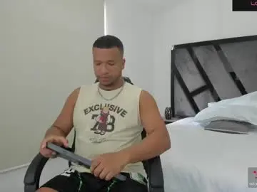 Chaturbate Live Sex Cam of annieandstefan