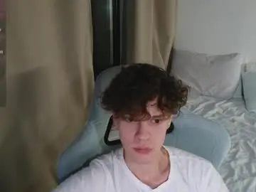 Chaturbate Nude Webcam of cute_thomas