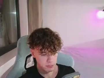 Chaturbate Free Porn Cam of cute_thomas