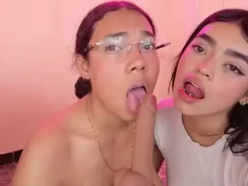 Chaturbate Adult Webcam of emmy_and_luna