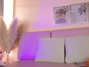 Chaturbate Best live sex cam show of emmy_and_luna