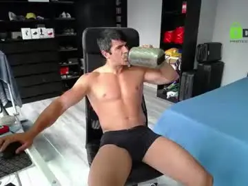 Chaturbate Live Sex of latino23bom