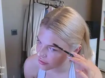 Chaturbate Live Porn of maya_blonde18