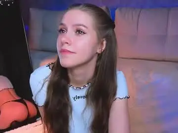 Chaturbate Live Sex Cam of melee_eva