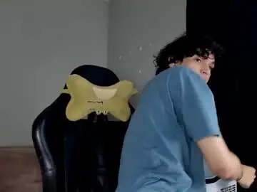 Chaturbate Live Sex Cam of halan_jr