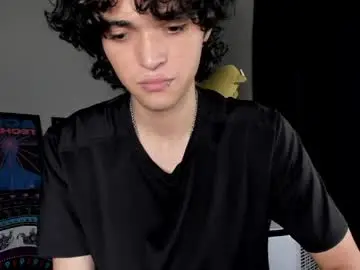 Chaturbate Live Sex Cam of halan_jr