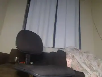 Chaturbate Watch Live Sex Cams of mrbrown_strong
