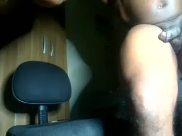 Chaturbate Free Porn Cam of mrbrown_strong