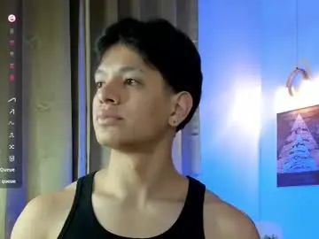 Chaturbate Live Sex Cam of tony_petrov