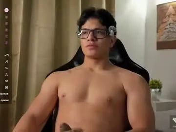 Chaturbate Live Sex Cam of tony_petrov