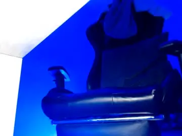 Chaturbate Live Sex Cam of woondeer17