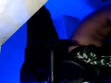 Chaturbate Watch Live Sex Cams of woondeer17