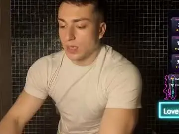 Chaturbate Best live sex cam show of benicio03