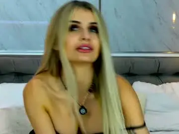 Chaturbate Free Porn Cam of miacharm1