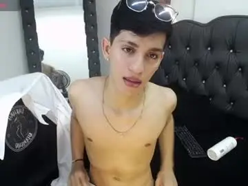 Chaturbate Live Porn of nicolas_rosenthal