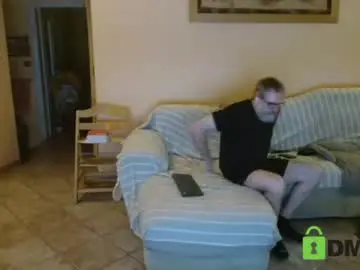 Chaturbate Free Porn Cam of tomasmilian77