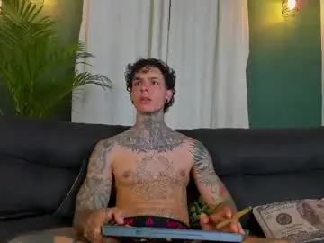 Chaturbate Best live sex cam show of aron_ford