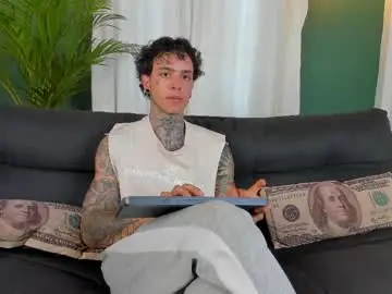 Chaturbate Live Porn of aron_ford