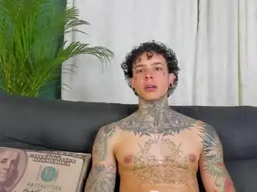 Chaturbate Best live sex cam show of aron_ford