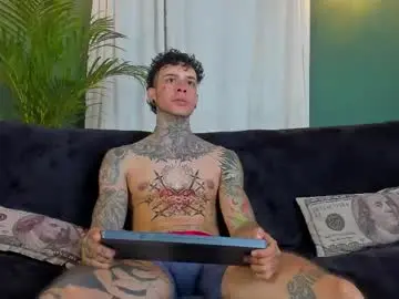 Chaturbate Free Porn Cam of aron_ford