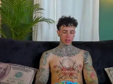 Chaturbate Adult Webcams of aron_ford