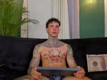 Chaturbate Free Live Porn of aron_ford