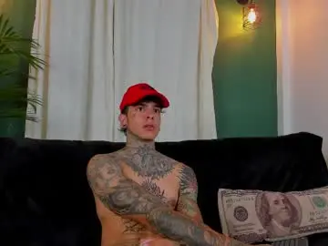 Chaturbate Nude Webcam of aron_ford