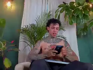 Chaturbate Live Sex of aron_ford