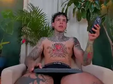 Chaturbate Adult Video Chat of aron_ford