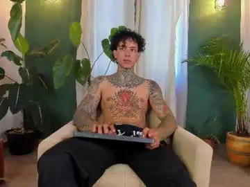 Chaturbate Free Live Porn of aron_ford