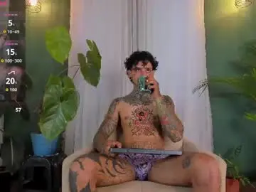 Chaturbate Nude Webcam of aron_ford