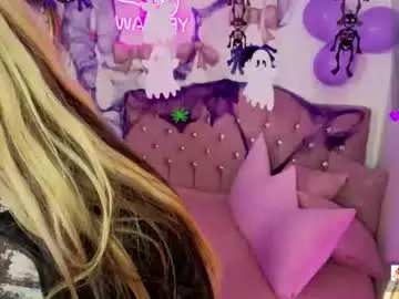 Chaturbate Live Sex Cam of lainey_tay