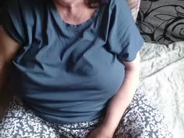 Chaturbate Live Sex Cam of new_milf