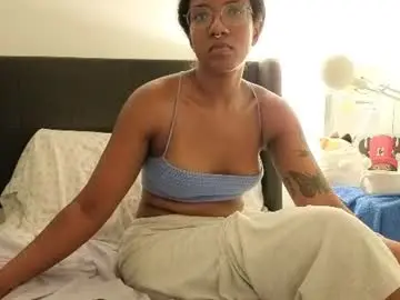 Chaturbate Live Sex Cam of saturno_vibes