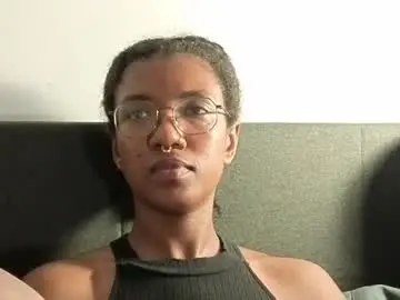 Chaturbate Free Porn Cam of saturno_vibes
