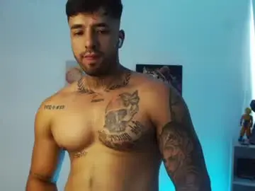 Chaturbate Nude Webcam of darius_phoenix