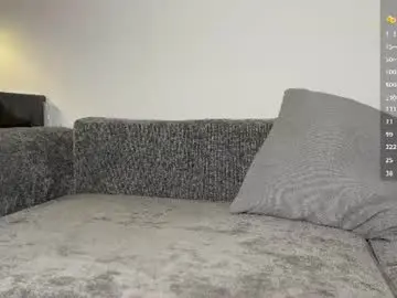 Chaturbate Live Sex Cam of enen_glo