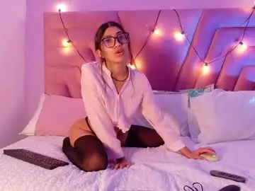 Chaturbate Sex Cam of littlee_emilyy_