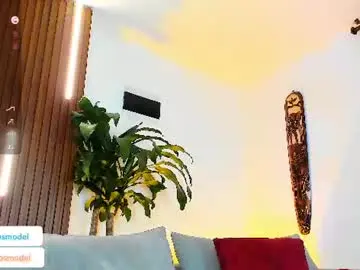 Chaturbate Live Sex Cam of lucasanto_