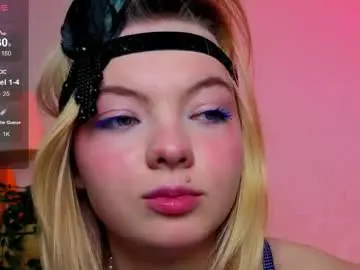 Chaturbate Nude Webcam of melinabunnyyy