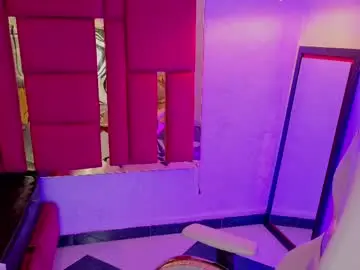 Chaturbate Live Porn of moon_winy