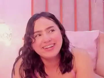 Chaturbate Live Sex Cam of zoe_monrow
