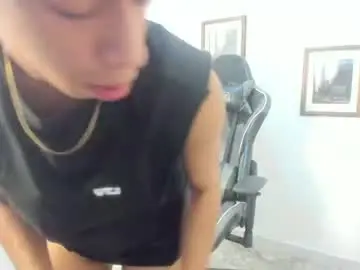 Chaturbate Free Porn Cam of alexx_cum18