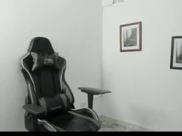 Chaturbate Live Porn of alexx_cum18