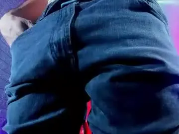 Chaturbate Live Porn of axell_cross2