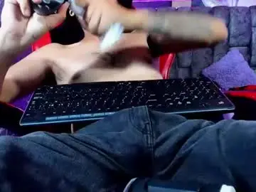 Chaturbate Live Sex of axell_cross2