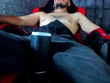 Chaturbate Free Live Porn of axell_cross2