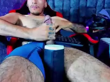 Chaturbate Adult Video Chat of axell_cross2