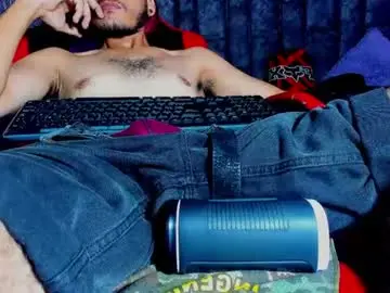 Chaturbate Sex Cam of axell_cross2